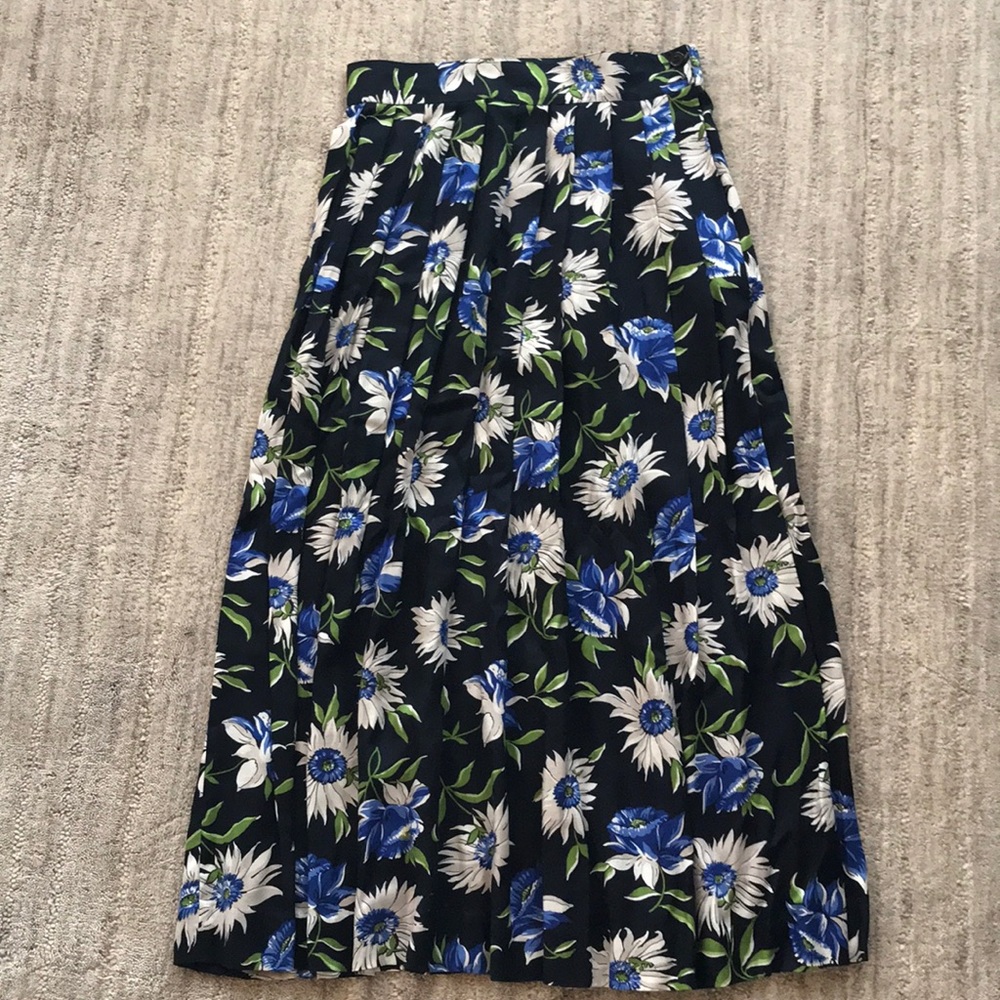 Vintage 90’s Jones New York Chrysanthemum skirt, s…